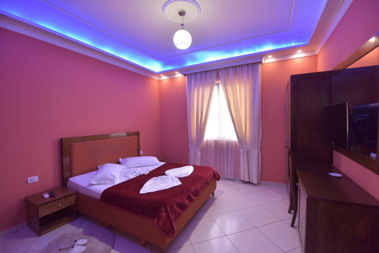Hotel Emigranti Шкодер Экстерьер фото