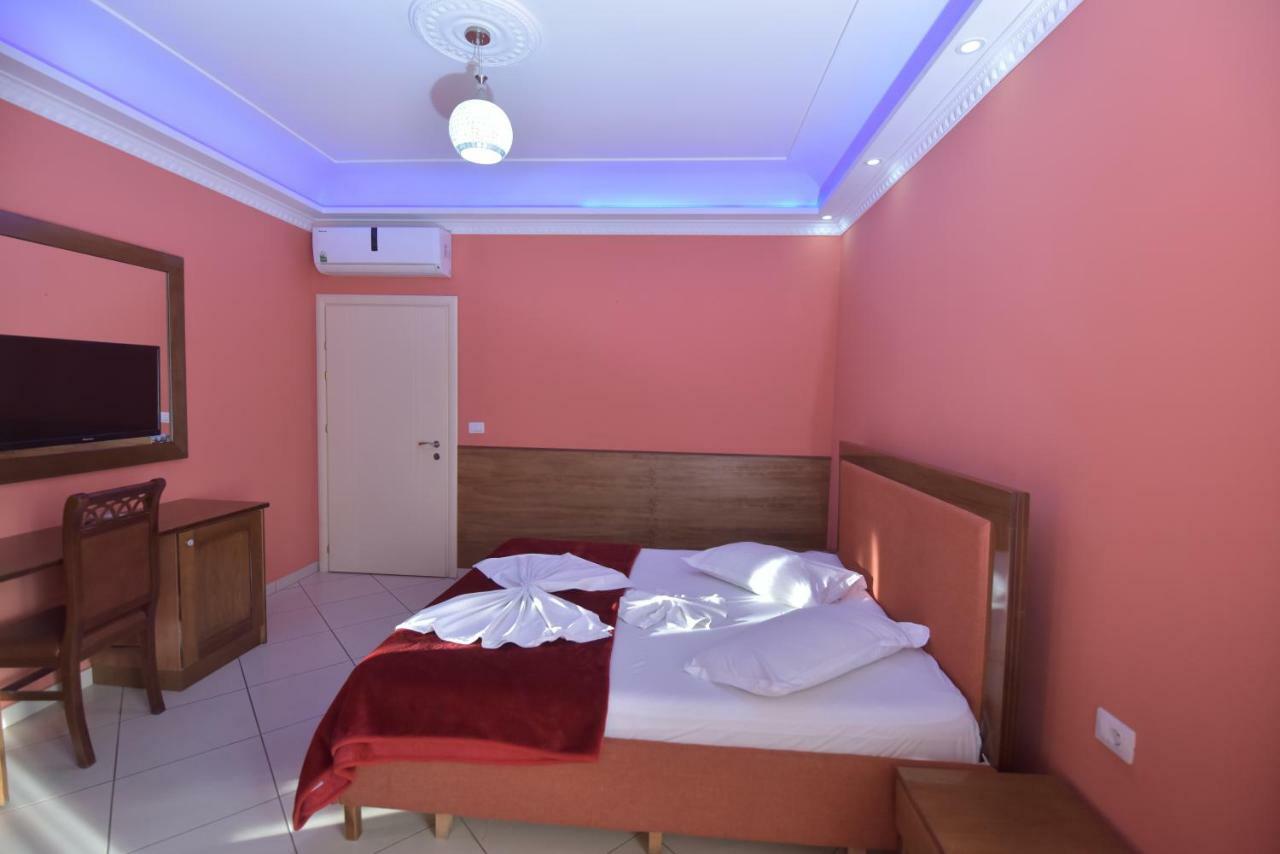 Hotel Emigranti Шкодер Экстерьер фото