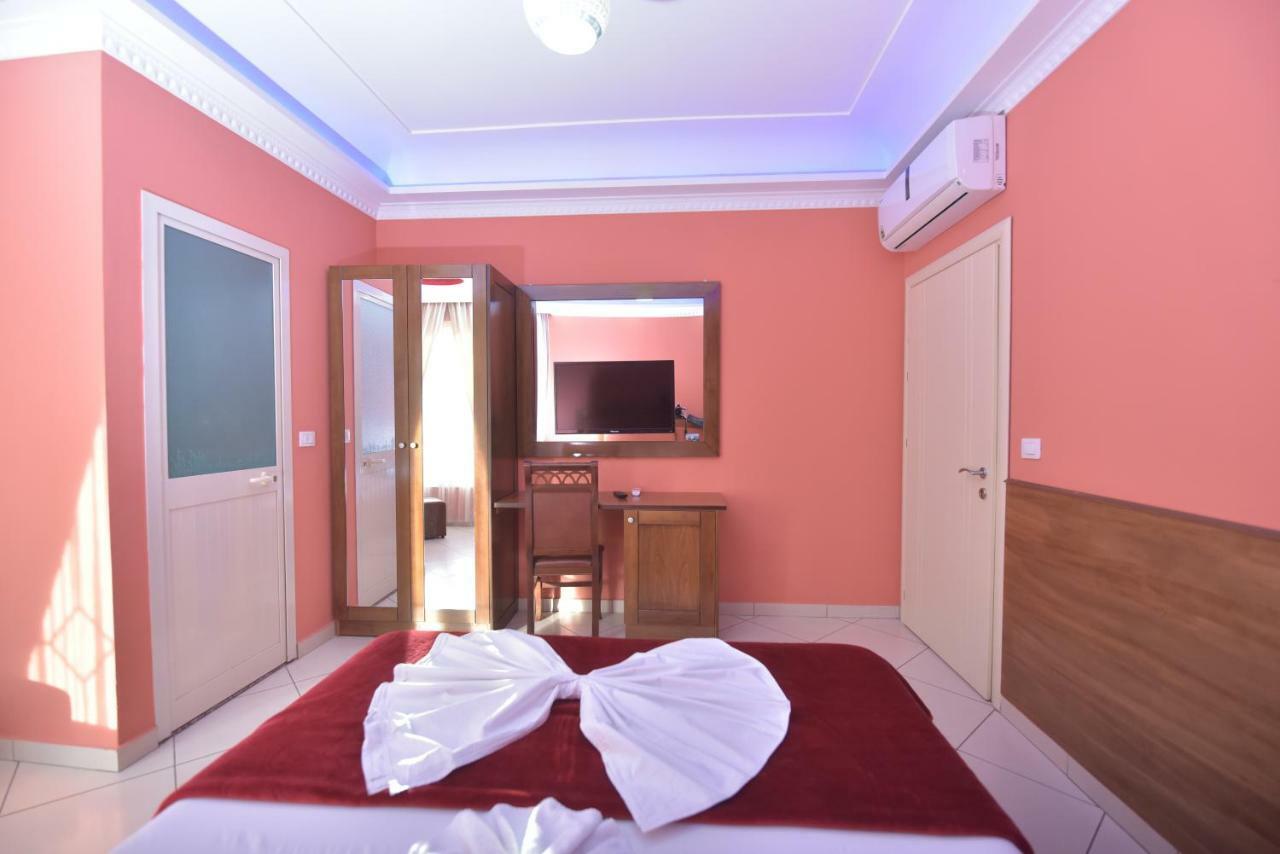 Hotel Emigranti Шкодер Экстерьер фото